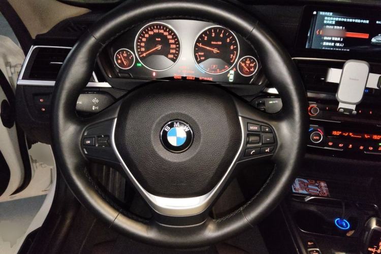 Used BMW 3 Series 2019 320Li Fashion Model Steering Wheel