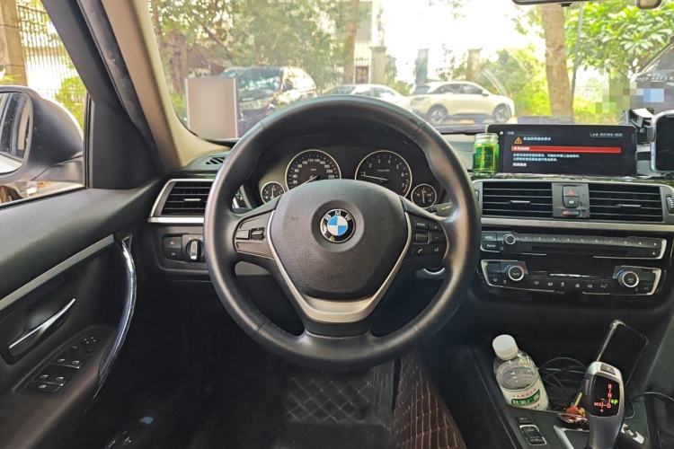 Used BMW 3 Series 2019 320Li Fashion Model Steering Wheel