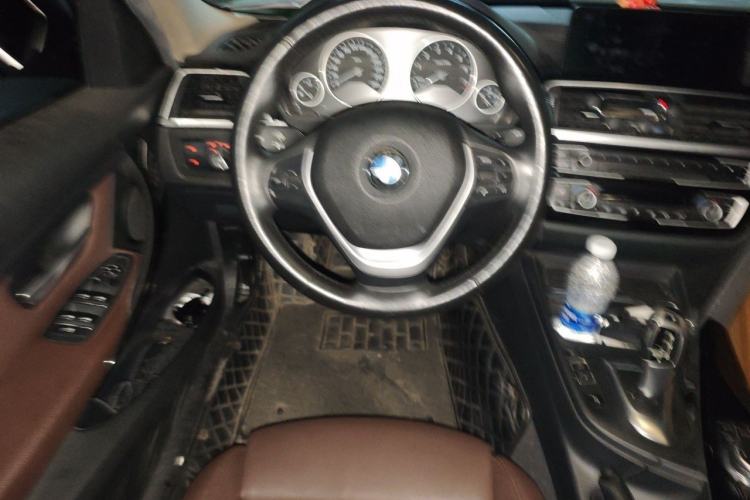 Used BMW 3 Series 2019 320Li Fashion Model Steering Wheel