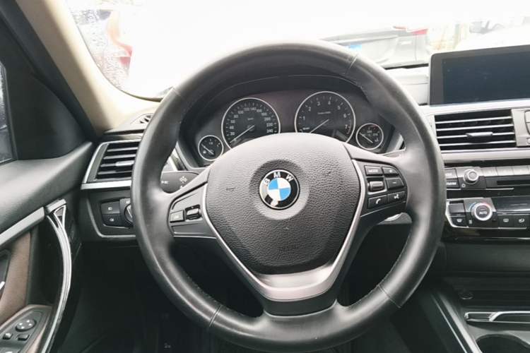 Used BMW 3 Series 2019 320Li Fashion Model Steering Wheel