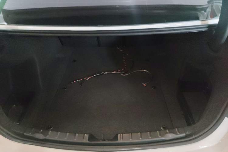 Used BMW 3 Series 2019 320i M Sport Package Trunk