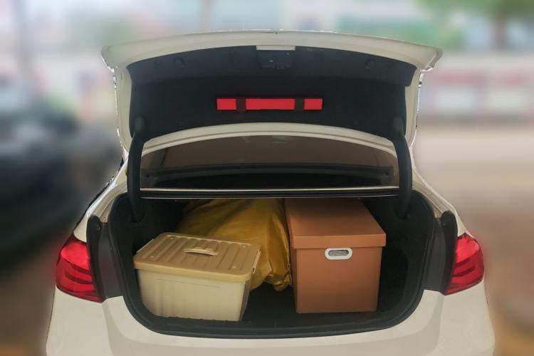 Used BMW 3 Series 2019 320Li M Sport Package Trunk