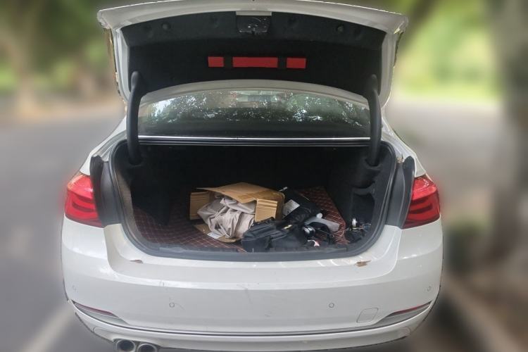 Used BMW 3 Series 2019 320Li Fashion Model Trunk