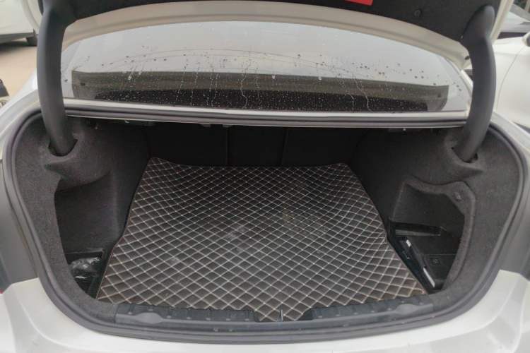 Used BMW 3 Series 2019 320Li Fashion Model Trunk