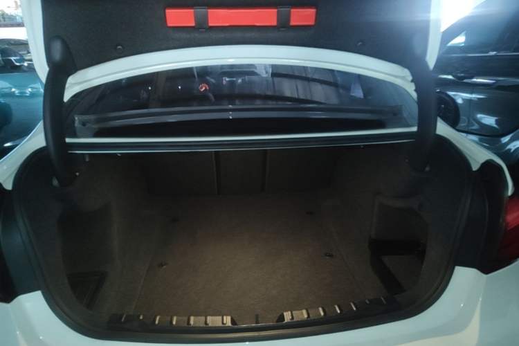 Used BMW 3 Series 2019 320Li M Sport Package Trunk
