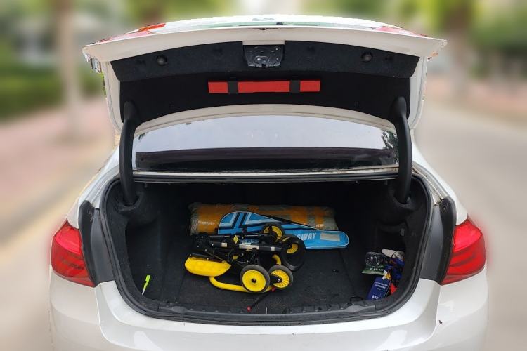 Used BMW 3 Series 2019 320Li Fashion Model Trunk
