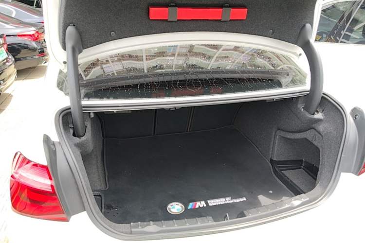 Used BMW 3 Series 2019 320Li Fashion Model Trunk