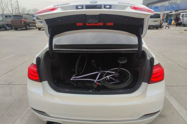 Used BMW 3 Series 2019 320Li Fashion Model Trunk