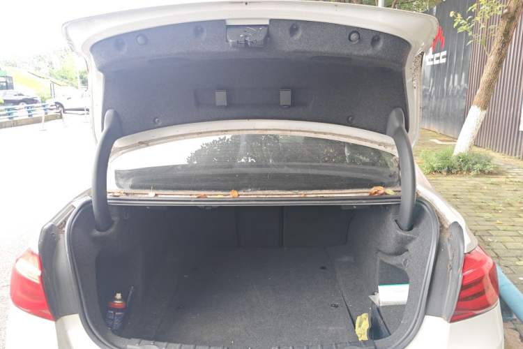 Used BMW 3 Series 2019 320Li Fashion Model Trunk