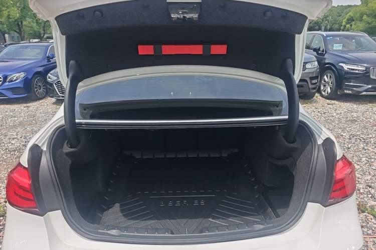 Used BMW 3 Series 2019 320Li M Sport Night Edition Trunk
