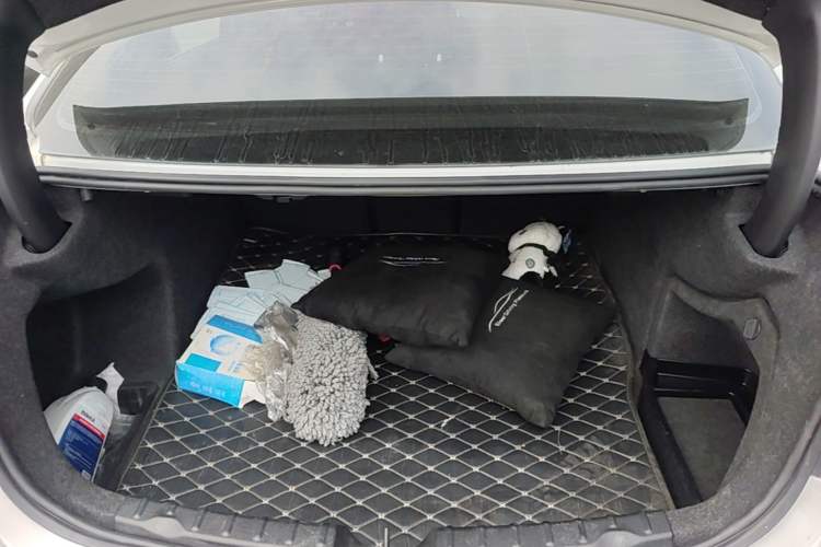 Used BMW 3 Series 2019 320Li Fashion Model Trunk