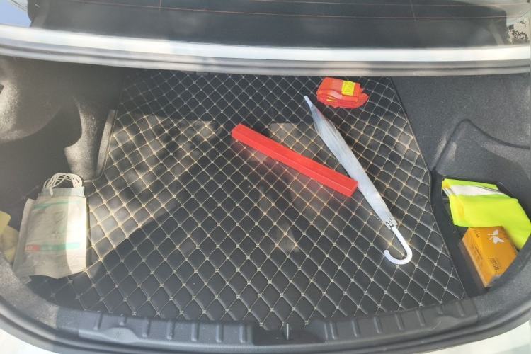 Used BMW 3 Series 2019 320Li Fashion Model Trunk