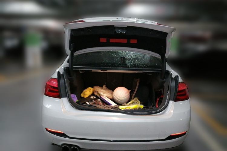 Used BMW 3 Series 2019 320Li Fashion Model Trunk