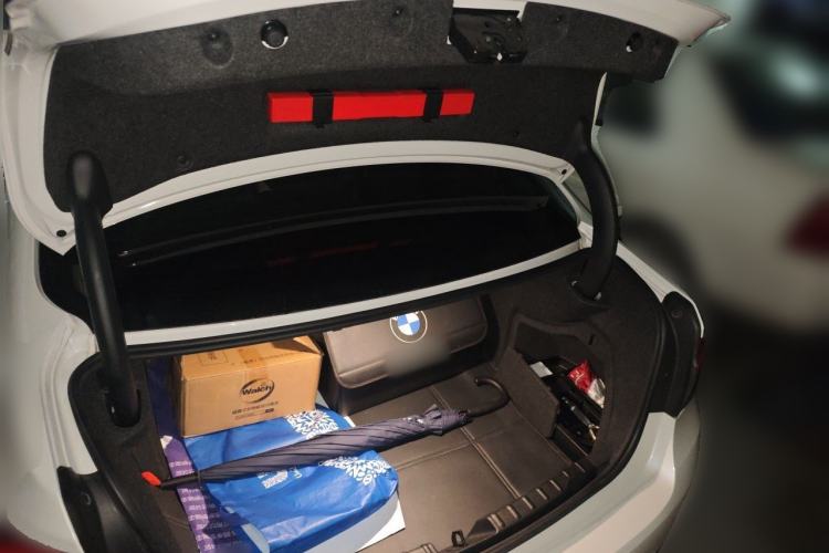 Used BMW 3 Series 2019 320Li Fashion Model Trunk