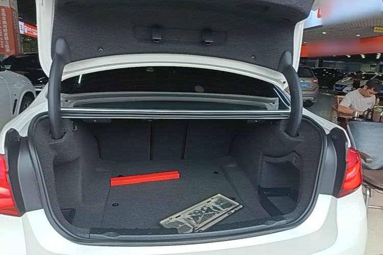Used BMW 3 Series 2019 320Li Fashion Model Trunk