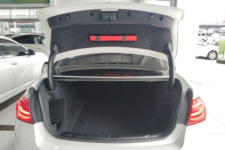 Used BMW 3 Series 2019 320Li Fashion Model Trunk