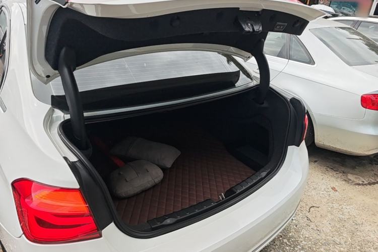 Used BMW 3 Series 2019 320Li Fashion Model Trunk