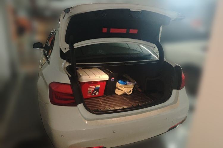 Used BMW 3 Series 2019 320Li M Sport Package Trunk