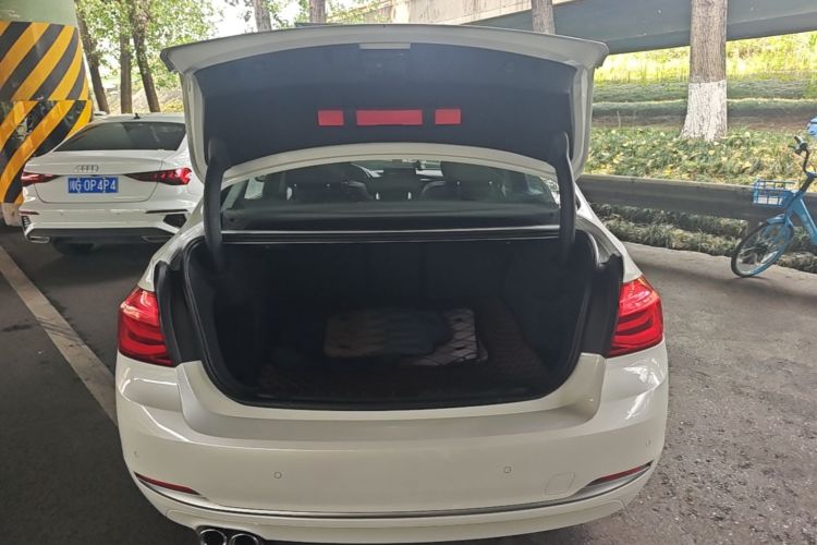 Used BMW 3 Series 2019 320Li Fashion Model Trunk