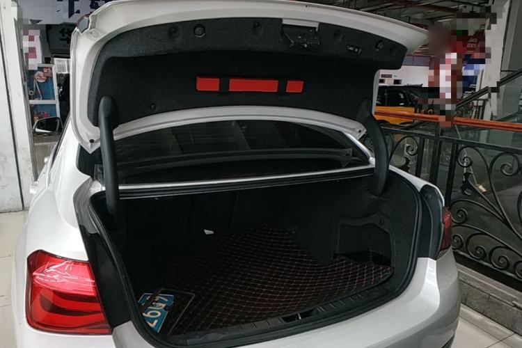 Used BMW 3 Series 2019 320Li Fashion Model Trunk