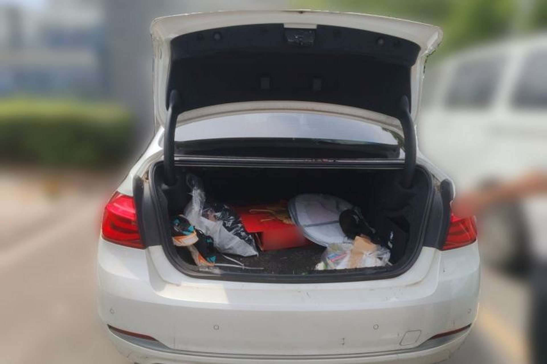 Used BMW 3 Series 2019 320Li Fashion Model Trunk