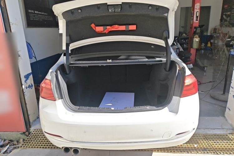 Used BMW 3 Series 2019 320Li Fashion Model Trunk