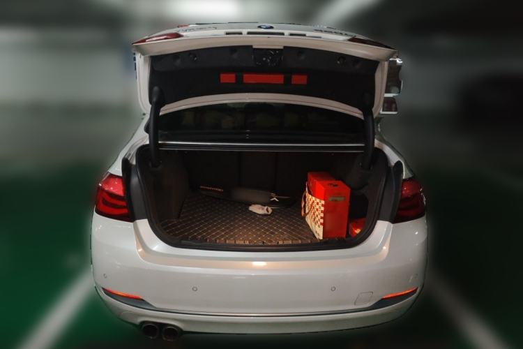 Used BMW 3 Series 2019 320Li Fashion Model Trunk
