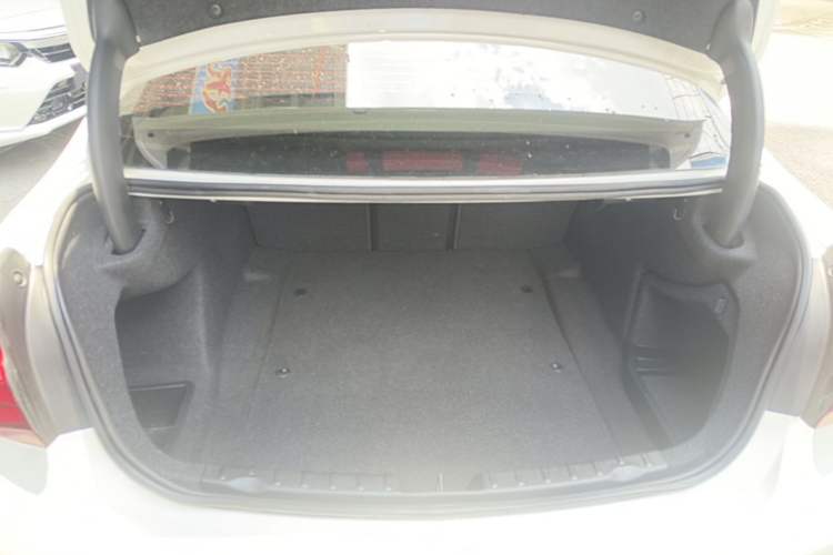 Used BMW 3 Series 2019 320Li Fashion Model Trunk