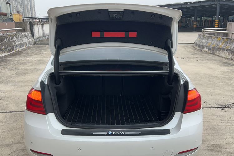 Used BMW 3 Series 2019 320Li Fashion Model Trunk