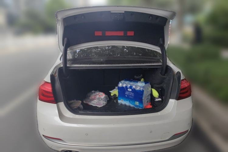 Used BMW 3 Series 2019 320Li Fashion Model Trunk