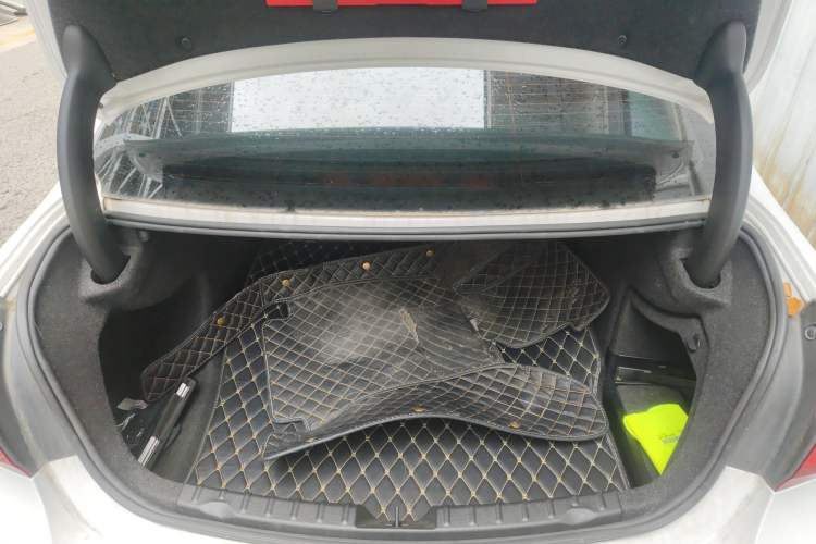 Used BMW 3 Series 2019 320Li Fashion Model Trunk