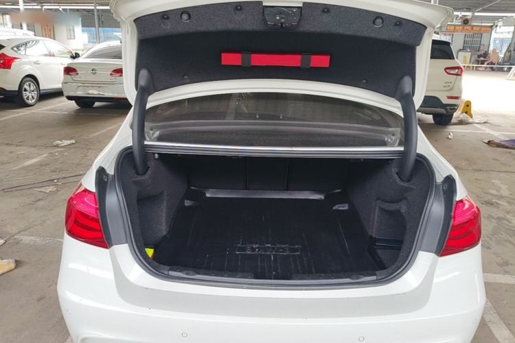 Used BMW 3 Series 2019 320Li M Sport Package Trunk