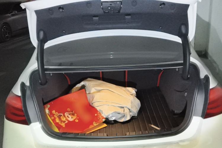 Used BMW 3 Series 2019 320i M Sport Package Trunk