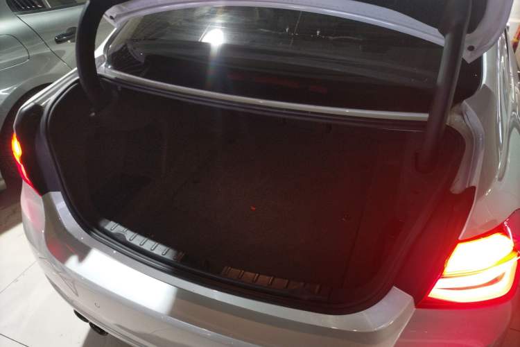 Used BMW 3 Series 2019 320Li xDrive Fashion Model Trunk