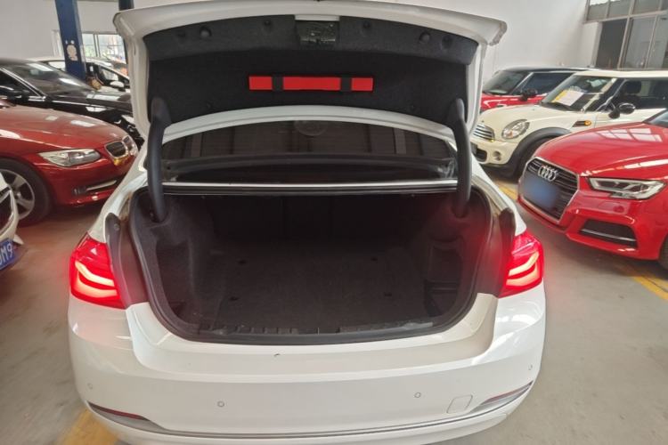 Used BMW 3 Series 2019 320Li Fashion Model Trunk