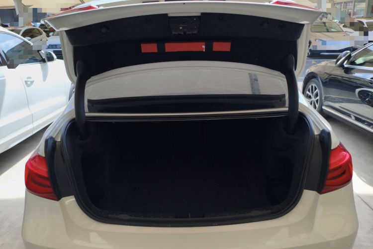 Used BMW 3 Series 2019 320Li M Sport Package Trunk