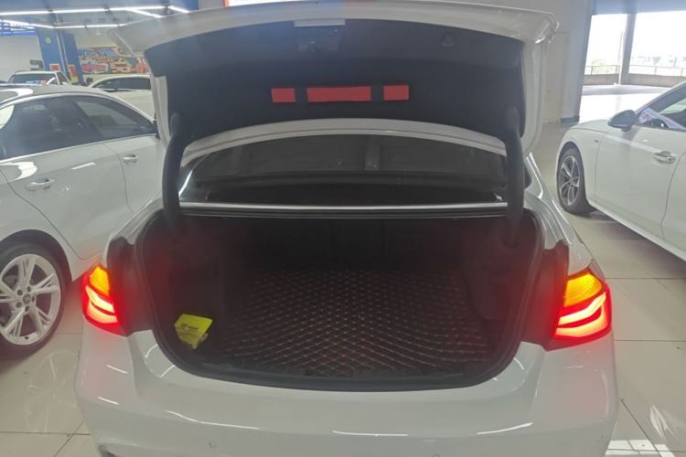 Used BMW 3 Series 2019 320Li M Sport Night Edition Trunk
