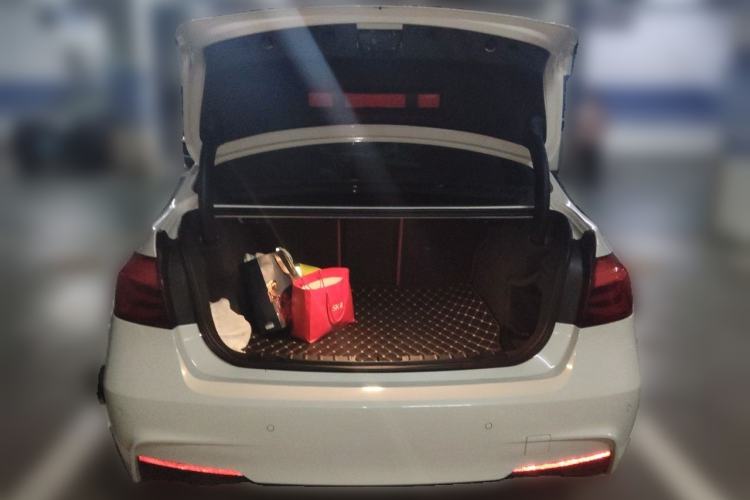 Used BMW 3 Series 2019 320i M Sport Package Trunk