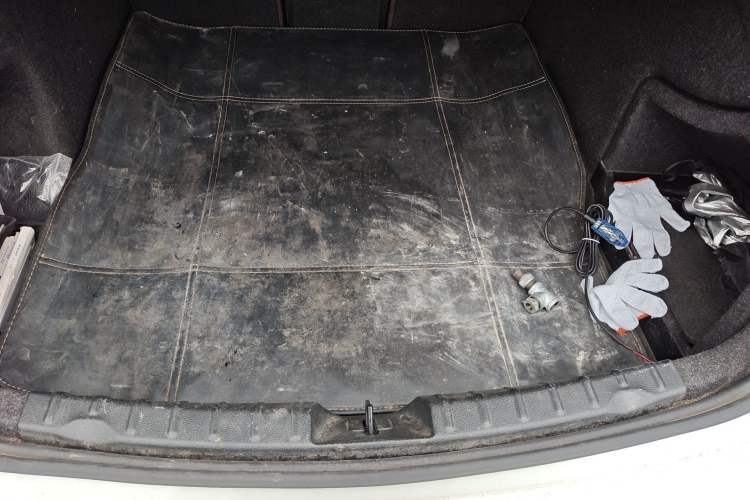 Used BMW 3 Series 2019 320Li Fashion Model Trunk