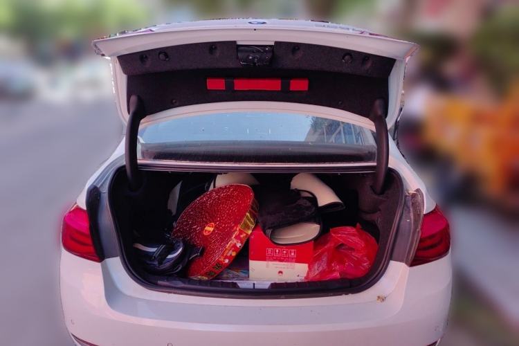 Used BMW 3 Series 2019 320Li Fashion Model Trunk