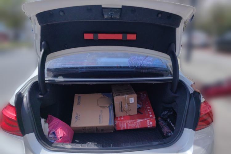 Used BMW 3 Series 2019 320Li Fashion Model Trunk
