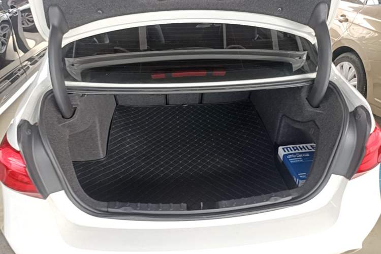Used BMW 3 Series 2019 320i M Sport Package Trunk