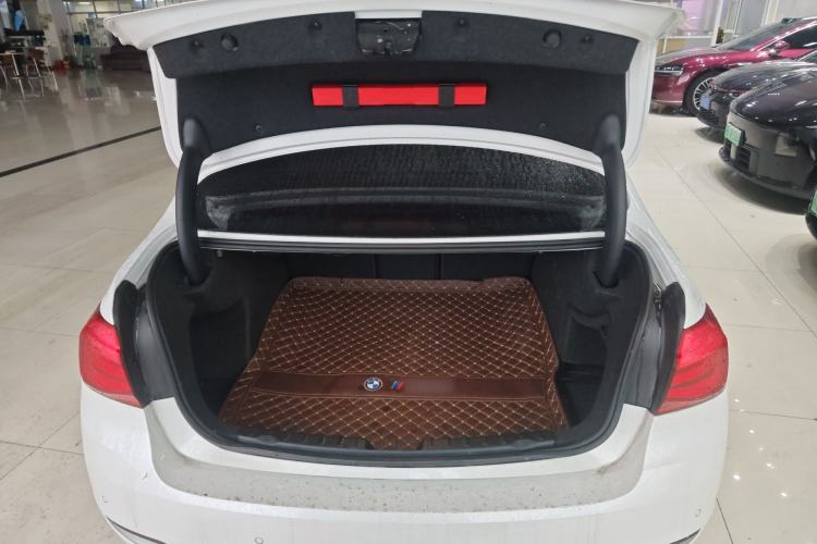 Used BMW 3 Series 2019 320Li Fashion Model Trunk