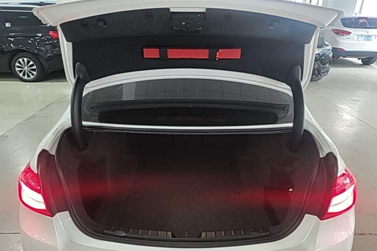 Used BMW 3 Series 2019 320Li xDrive Fashion Model Trunk