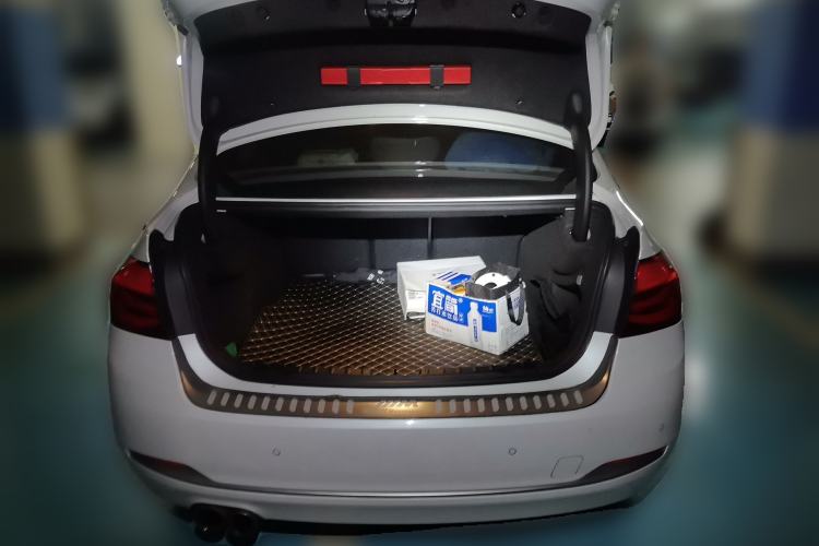 Used BMW 3 Series 2019 320Li Fashion Model Trunk