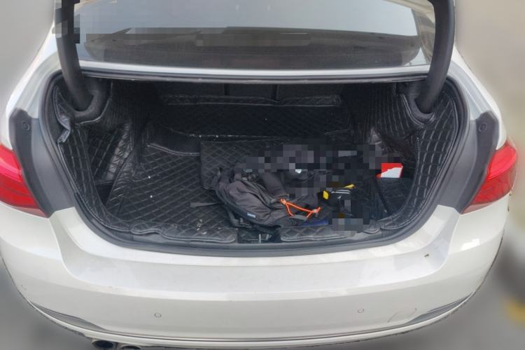 Used BMW 3 Series 2019 320Li Fashion Model Trunk