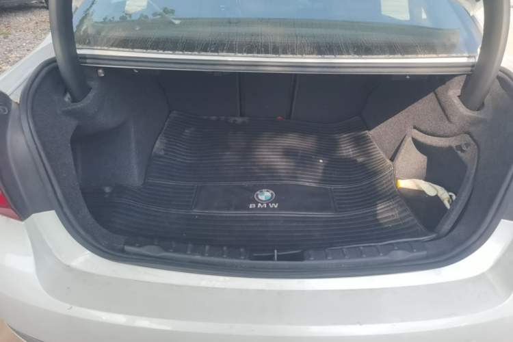 Used BMW 3 Series 2019 320Li Fashion Model Trunk
