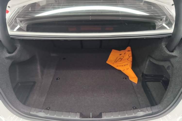 Used BMW 3 Series 2019 320Li M Sport Package Trunk