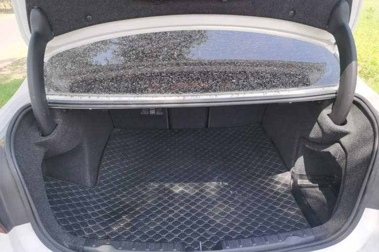 Used BMW 3 Series 2019 320Li Fashion Model Trunk