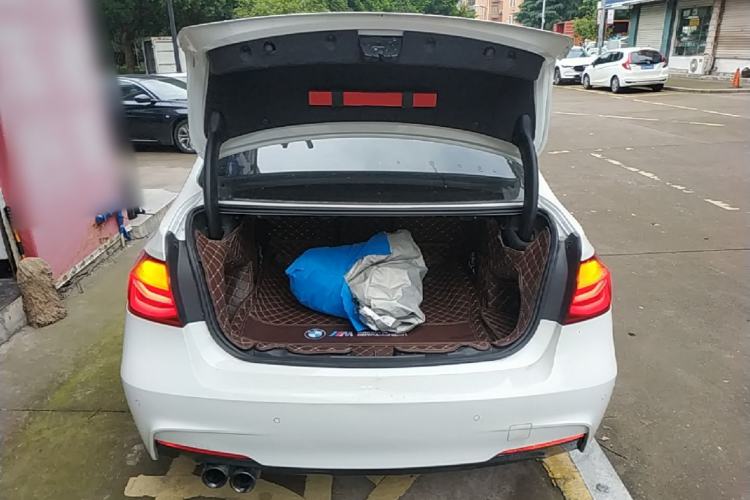 Used BMW 3 Series 2019 320Li M Sport Package Trunk